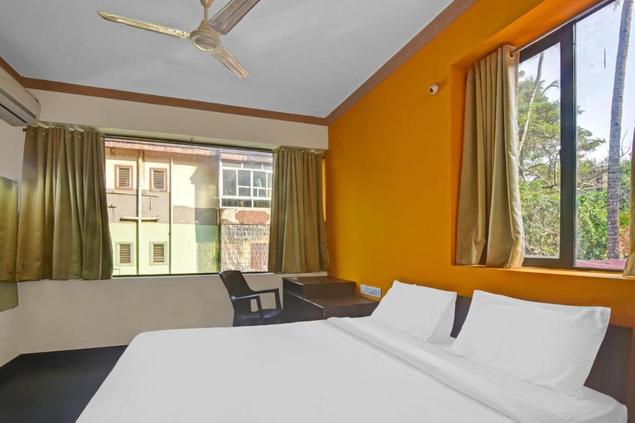 Capital O 85357 Hotel Sai Datta Calangute Exteriör bild
