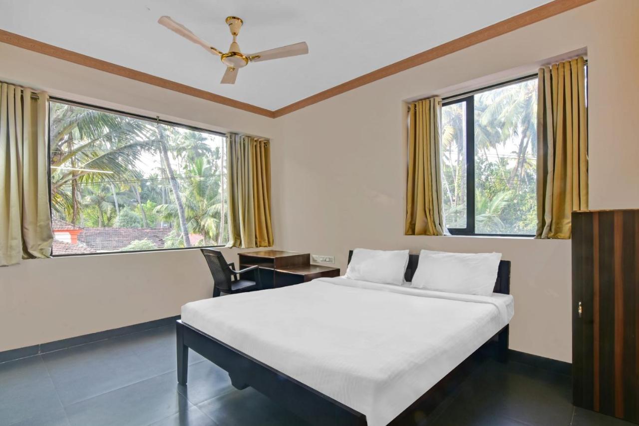 Capital O 85357 Hotel Sai Datta Calangute Exteriör bild
